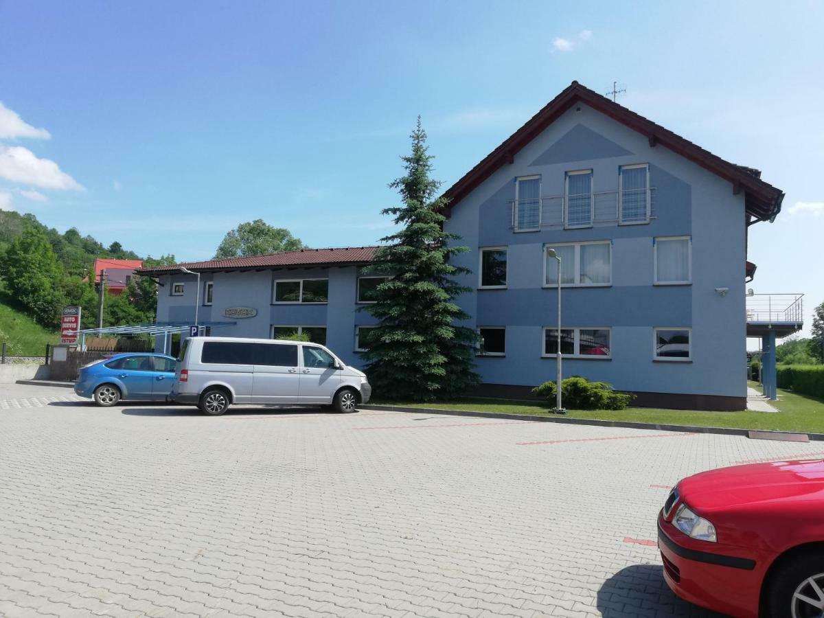Penzion Kovox Staskov Eksteriør bilde